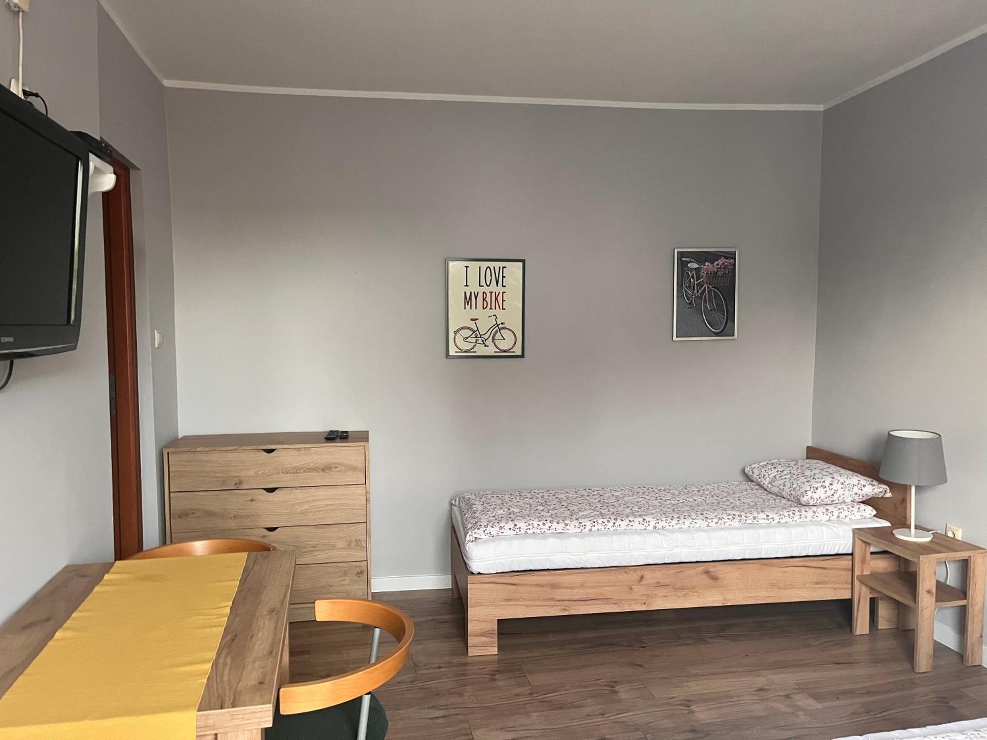 Pokoje Goscinne Halina Łeba Buitenkant foto